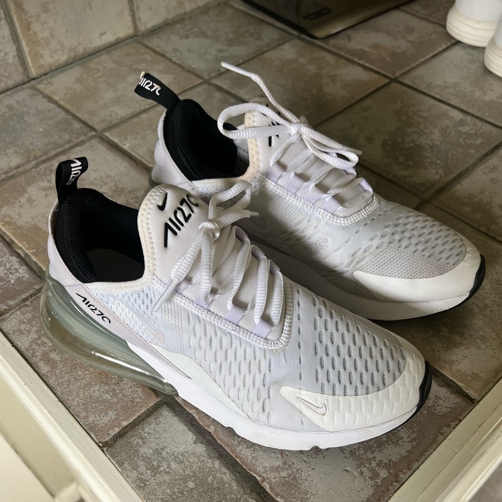 Nike Air Max 270, Size 7Y